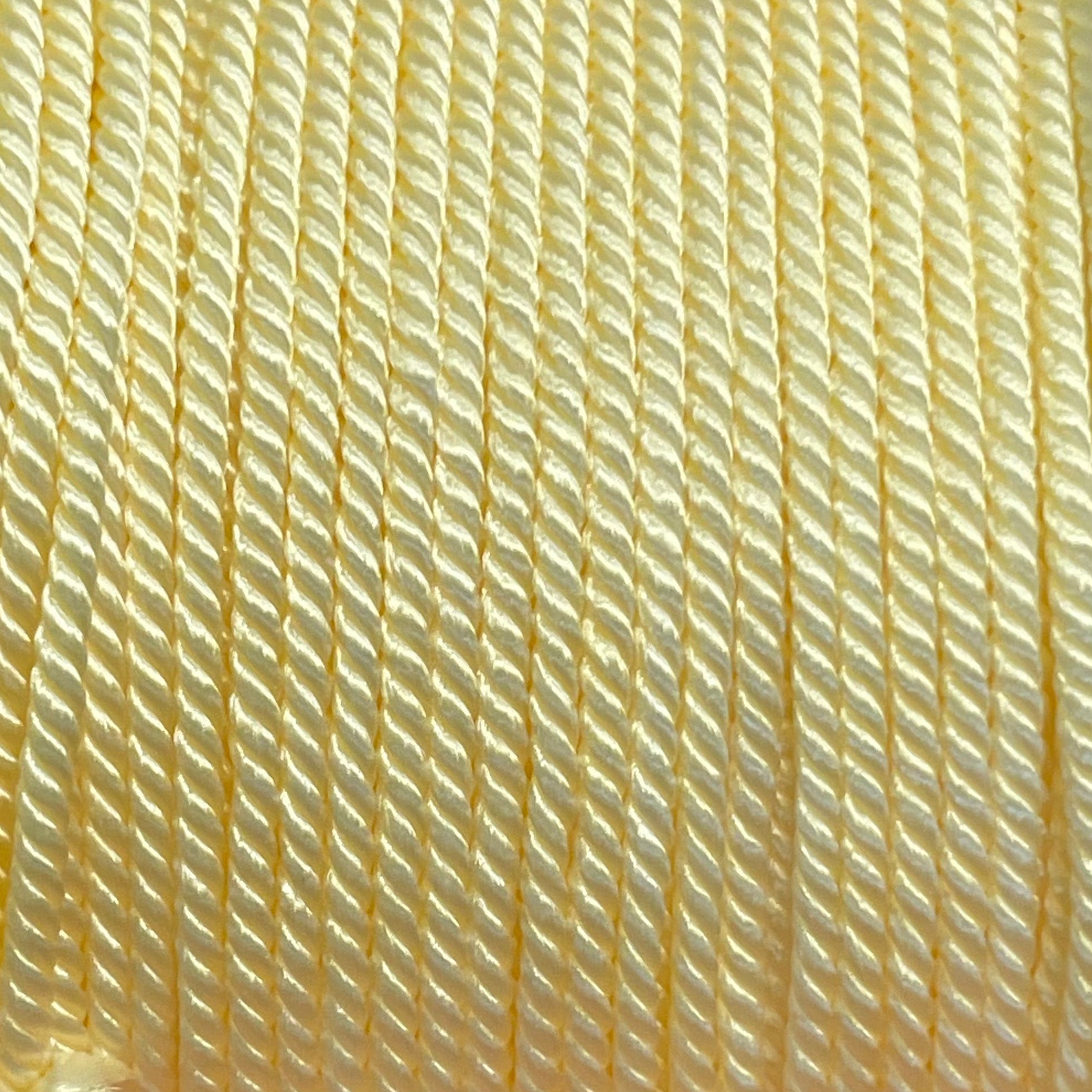 Nylon gedraaid koord licht geel 2mm - 2 meter-koord-Kraaltjes van Renate