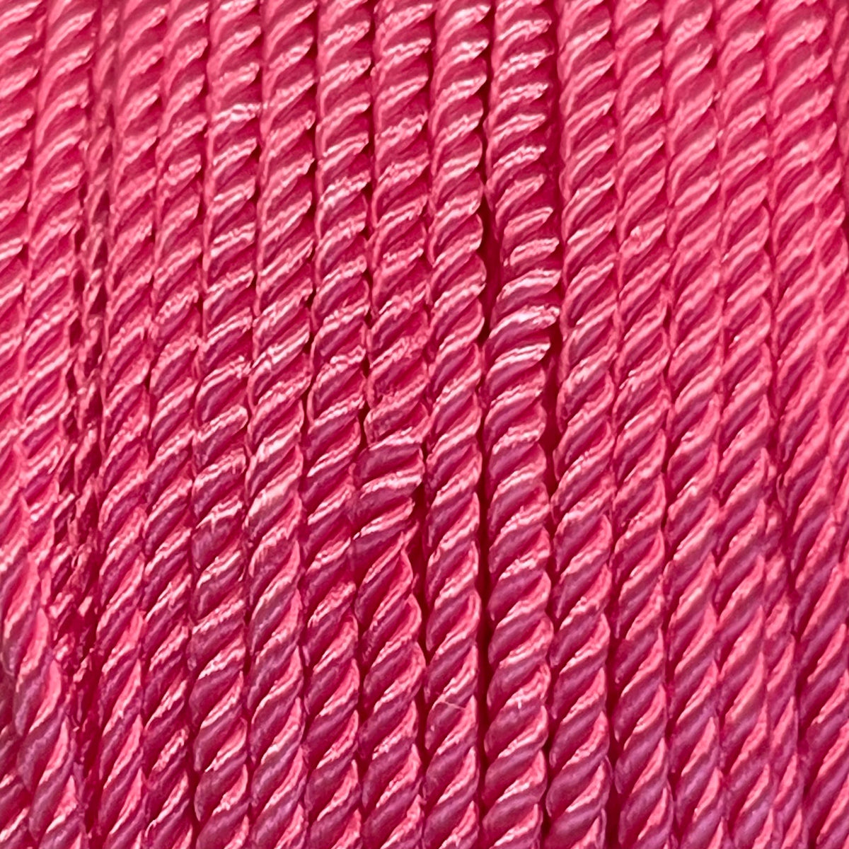 Nylon gedraaid koord roze 2mm - 2 meter-koord-Kraaltjes van Renate