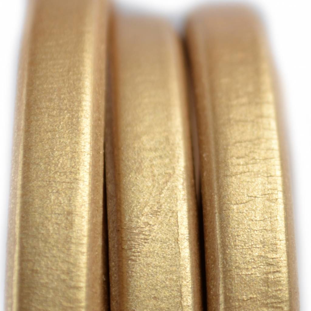 Ovaal leer 10x6mm goud metallic - per cm-Kraaltjes van Renate