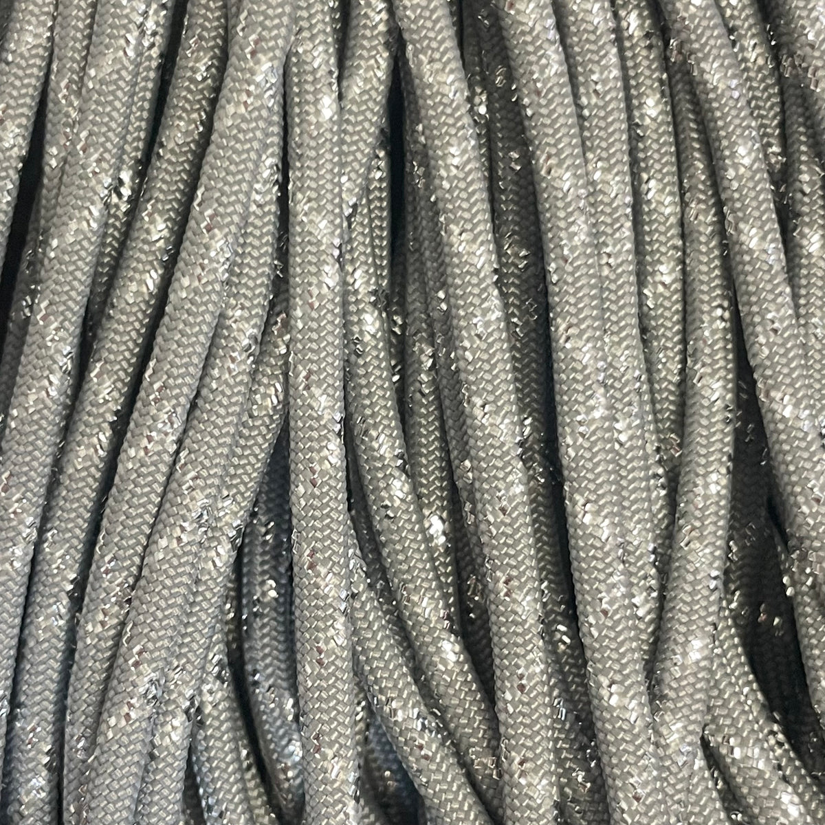 Parakoord grijs-zilver 4mm - 1 meter-koord-Kraaltjes van Renate