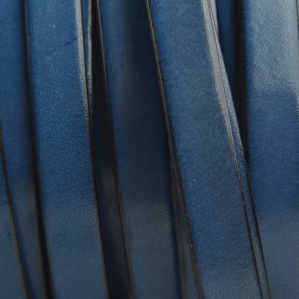 Plat Italian leer Donker blauw 10x2mm - prijs per cm-Kraaltjes van Renate