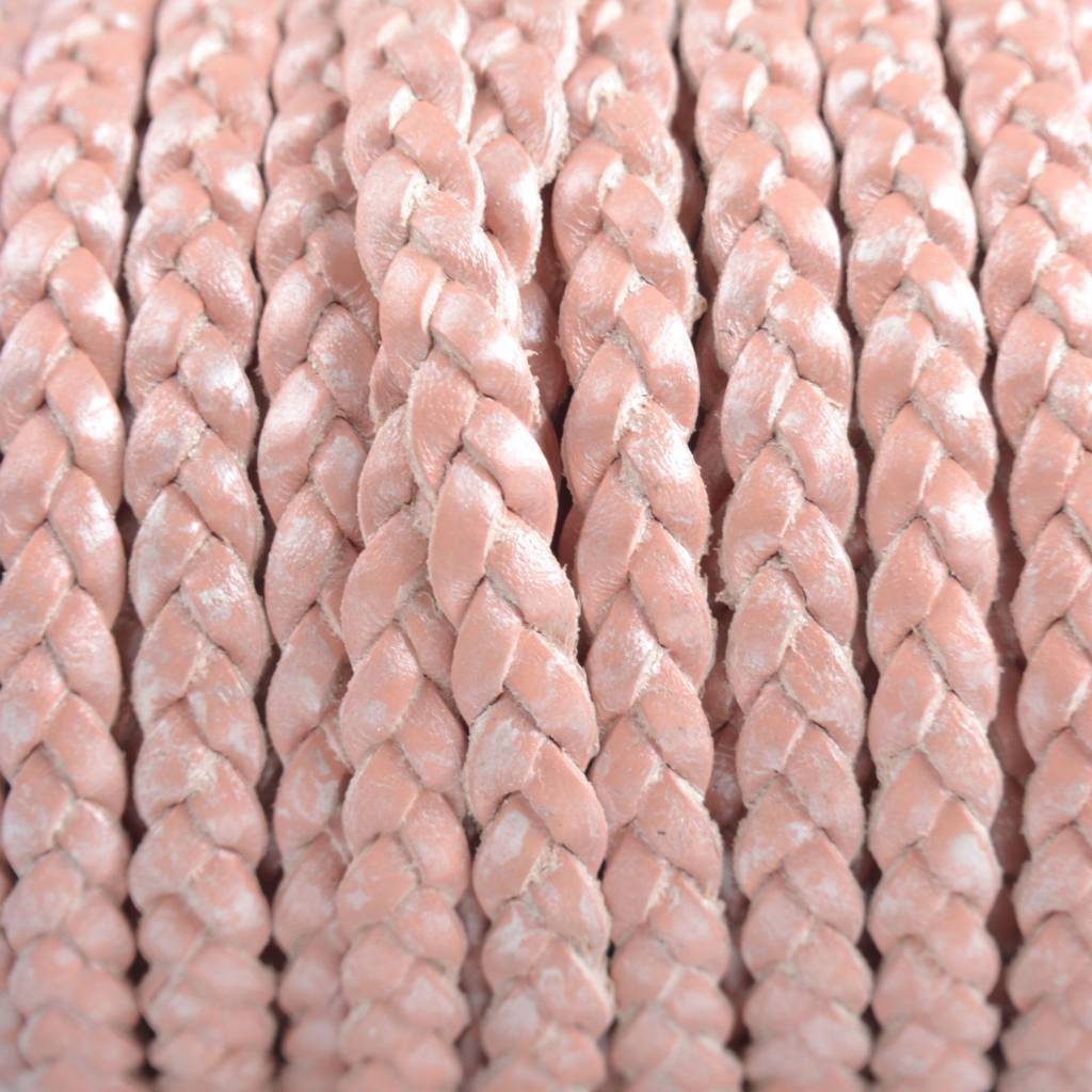 Plat gevlochten leer roze metallic 5x2mm - prijs per 20cm-Kraaltjes van Renate
