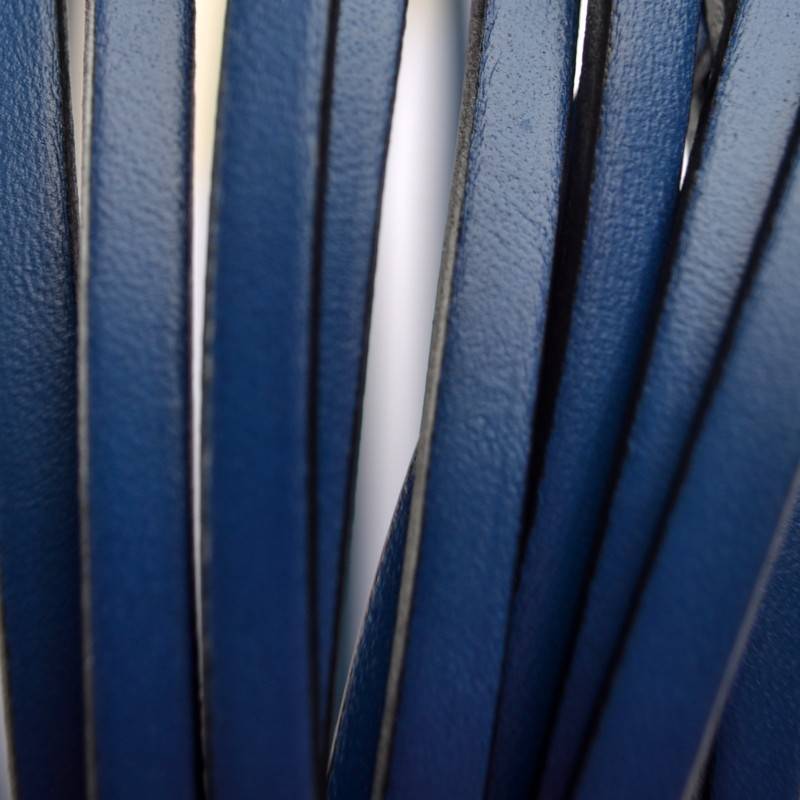 Plat leer donker blauw 5mm-Kraaltjes van Renate