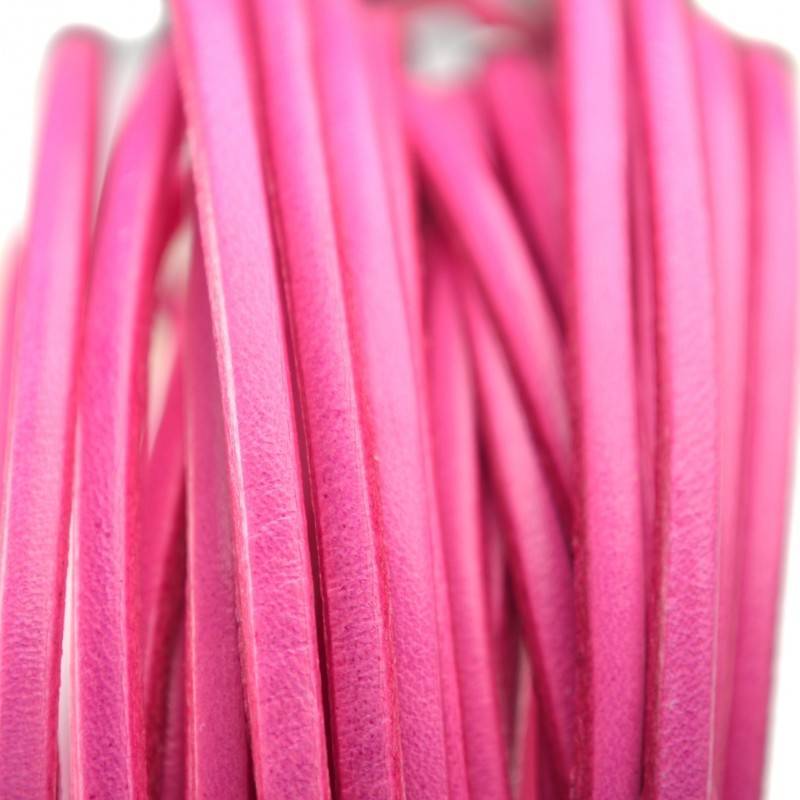 Plat leer roze 3x1mm-Kraaltjes van Renate