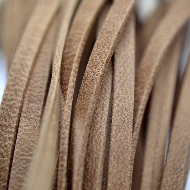 Plat leer suede beige 3mm-Kraaltjes van Renate
