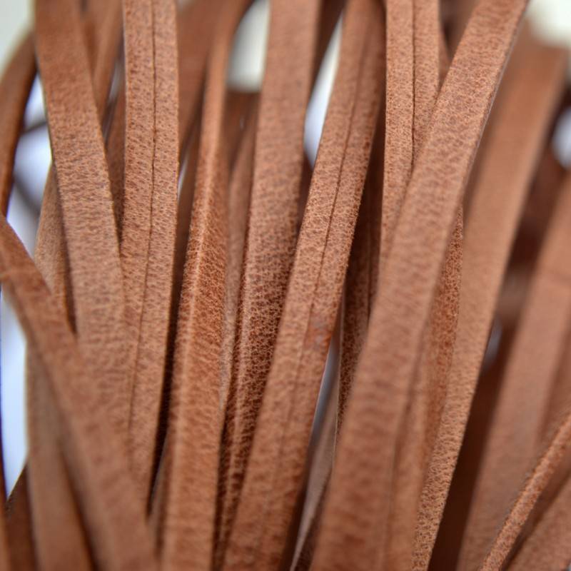 Plat leer suede camel 3mm-Kraaltjes van Renate