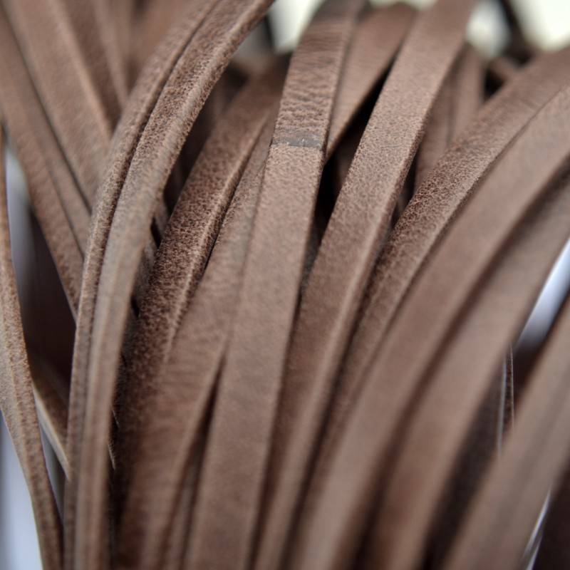 Plat leer suede donker bruin grijs 3mm-Kraaltjes van Renate