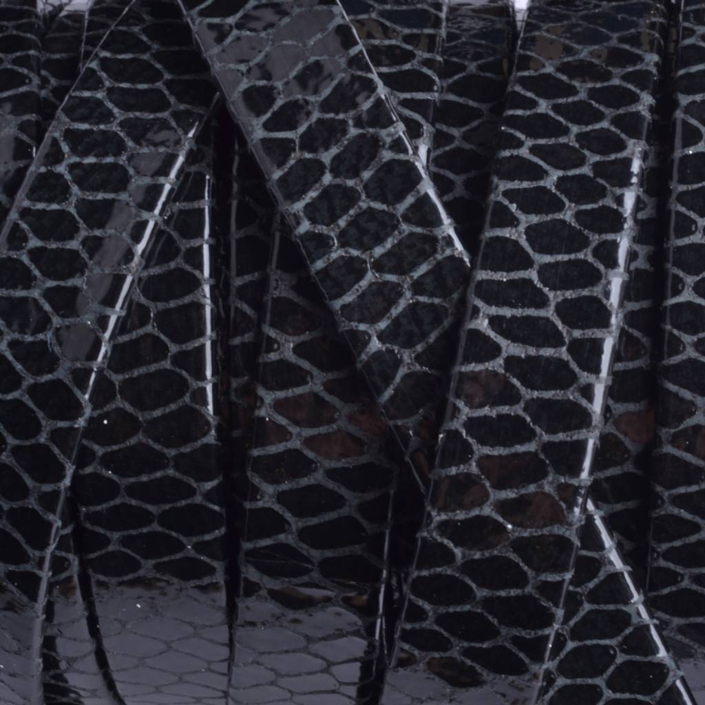 Plat leer zwart lak reptiel grof 10x2mm - prijs per cm-Kraaltjes van Renate