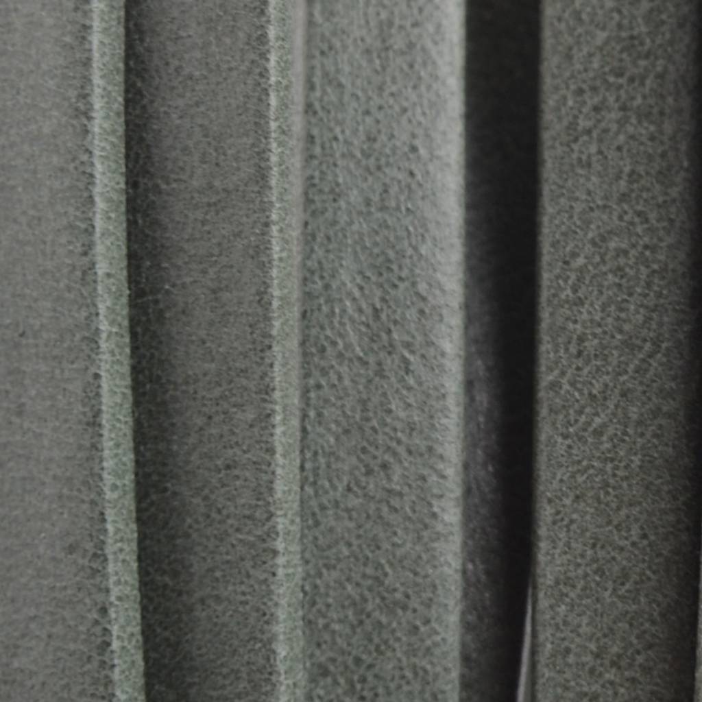Plat nappa Leer Luxe Grijs Groen 5x1.5mm - prijs per cm-Kraaltjes van Renate