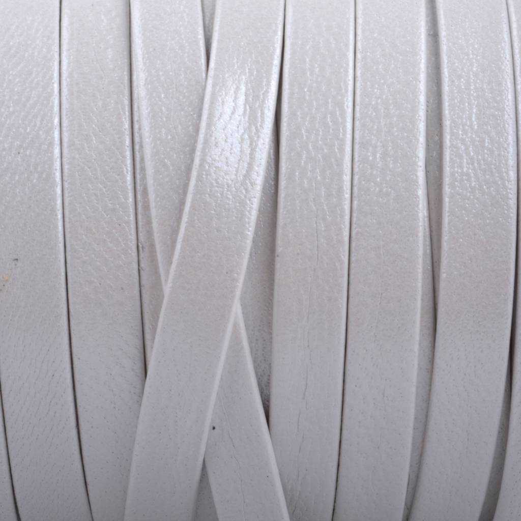Plat nappa Leer Shiny wit 5x1.5mm - prijs per cm-Kraaltjes van Renate
