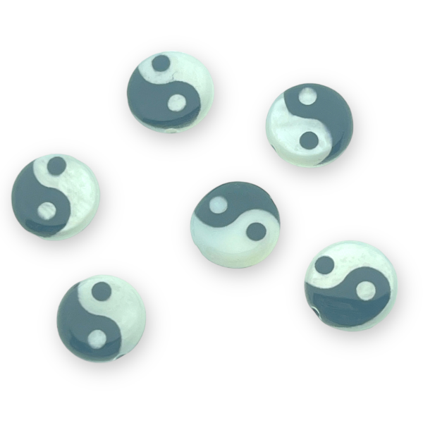 Platte zoetwaterschelp kraal met zwart YinYang 8mm-Kralen-Kraaltjes van Renate