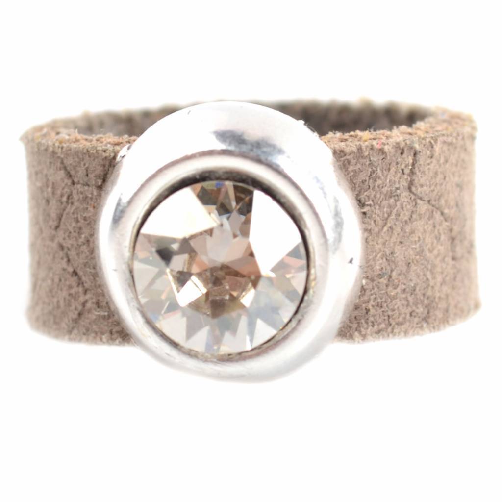 Ring Swarovski & Leer DIY taupe-Kraaltjes van Renate