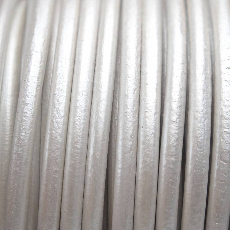 Rond leer DQ wit metallic 2mm - per meter-Kraaltjes van Renate