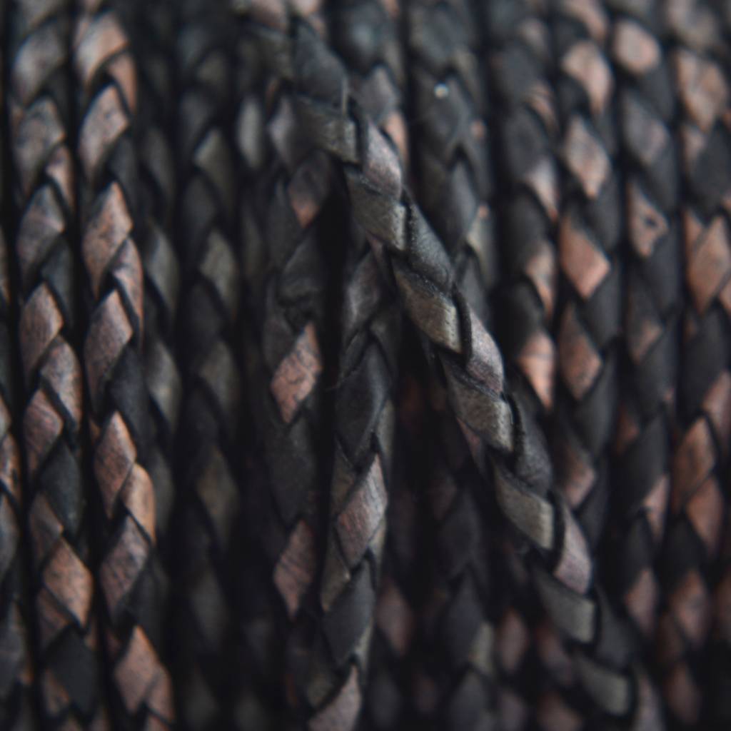 Rondgevlochten leer antiek zwart 3mm - 60cm-Kraaltjes van Renate