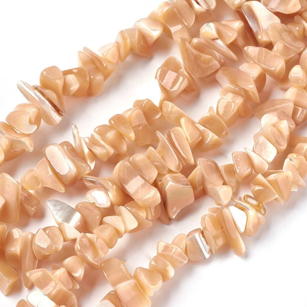 Schelp Kralen Chips Parelmoer Beige 13x6mm - per 12 gram-Kralen-Kraaltjes van Renate