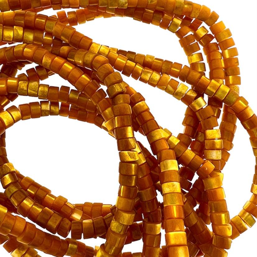 Schelp kralen discs oranje 4x2mm- per 10 stuks-Kralen-Kraaltjes van Renate