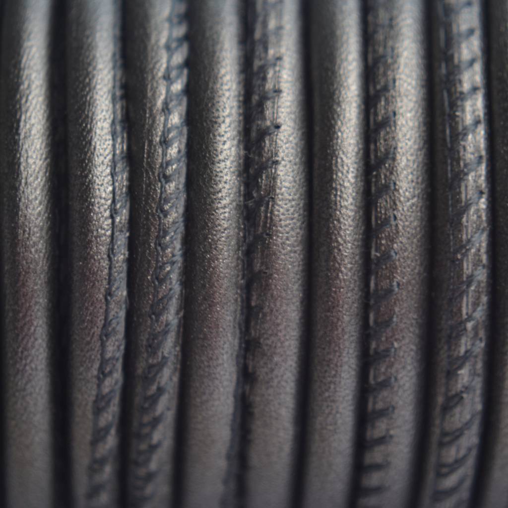 Stitched leer PQ donker grijs metallic 4mm - per cm-Kraaltjes van Renate