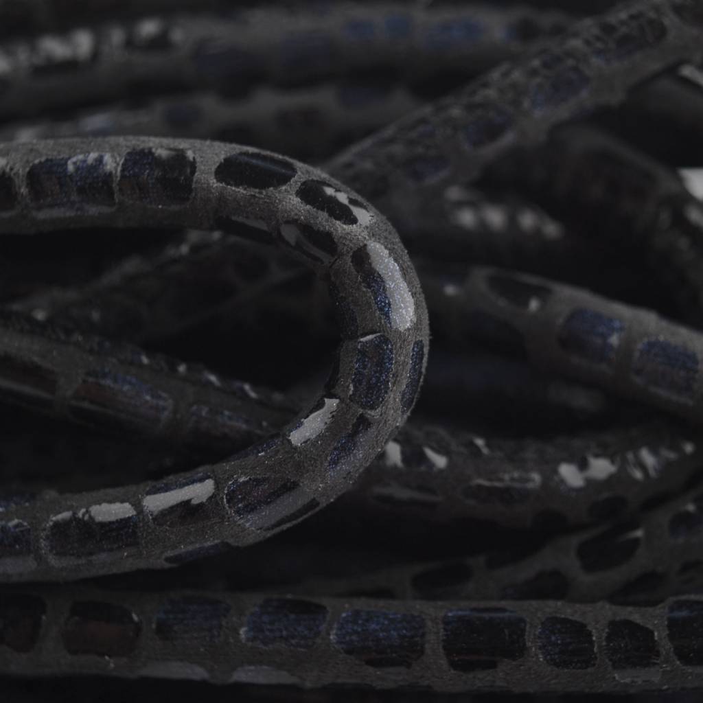 Stitched leer PQ zwart blauw snake 6mm - prijs per cm-Kraaltjes van Renate