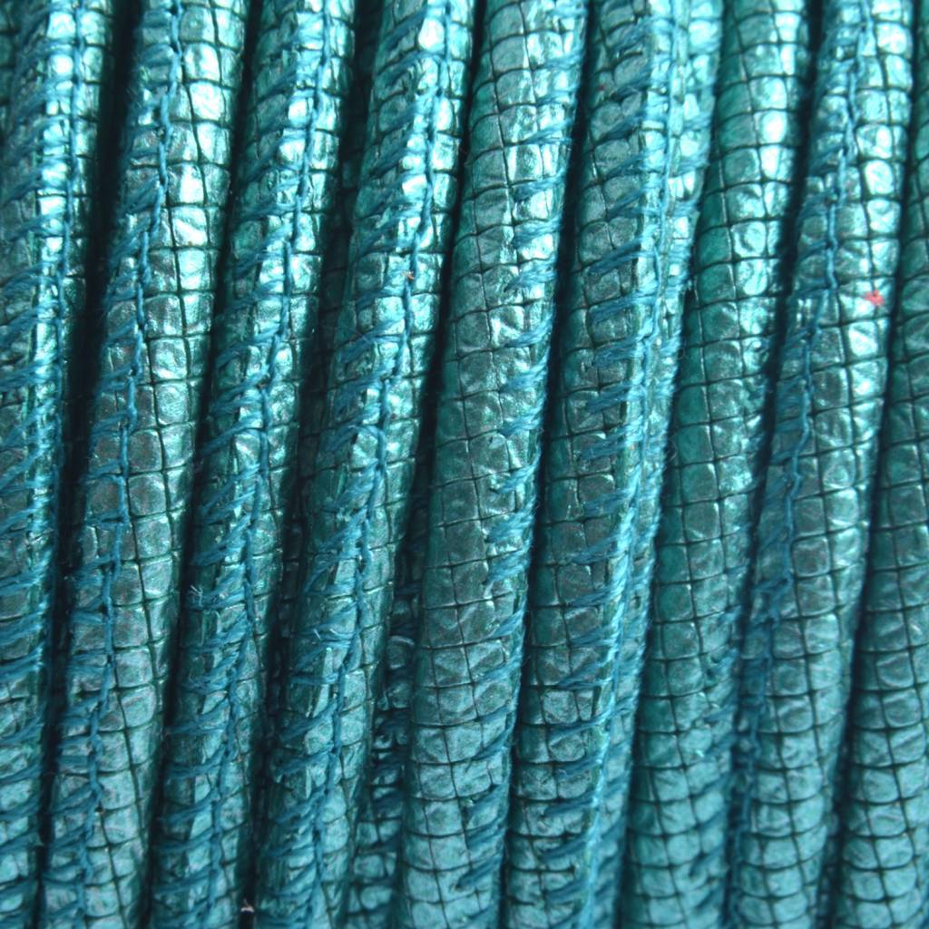 Stitched nappa PQ leer rond turquoise groen metallic 4mm - prijs per cm-Kraaltjes van Renate