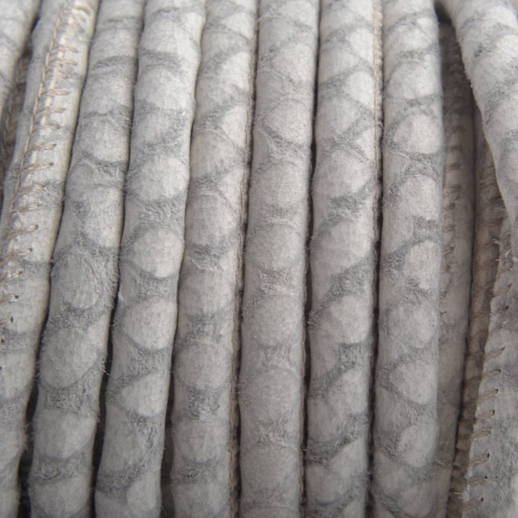 Stitched rond PQ leer Beige Grijs Reptiel 6mm - prijs per cm-Kraaltjes van Renate