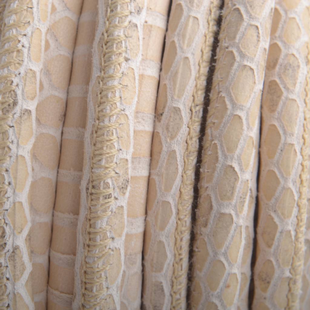 Stitched rond PQ leer Caramel Snake 6mm - prijs per cm-Kraaltjes van Renate