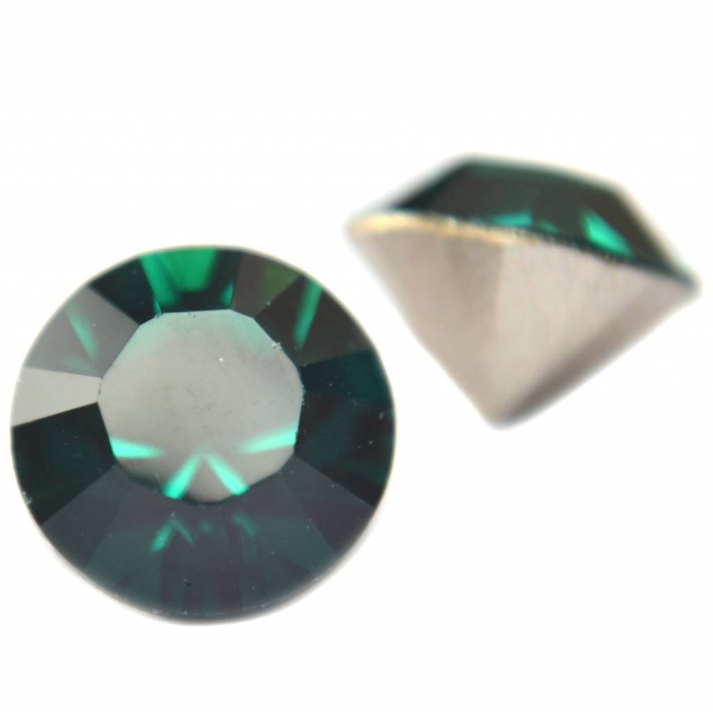 Swarovski puntsteen SS29 Emerald-Kraaltjes van Renate