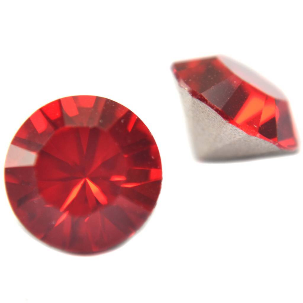 Swarovski puntsteen SS39 Light Siam-Kraaltjes van Renate