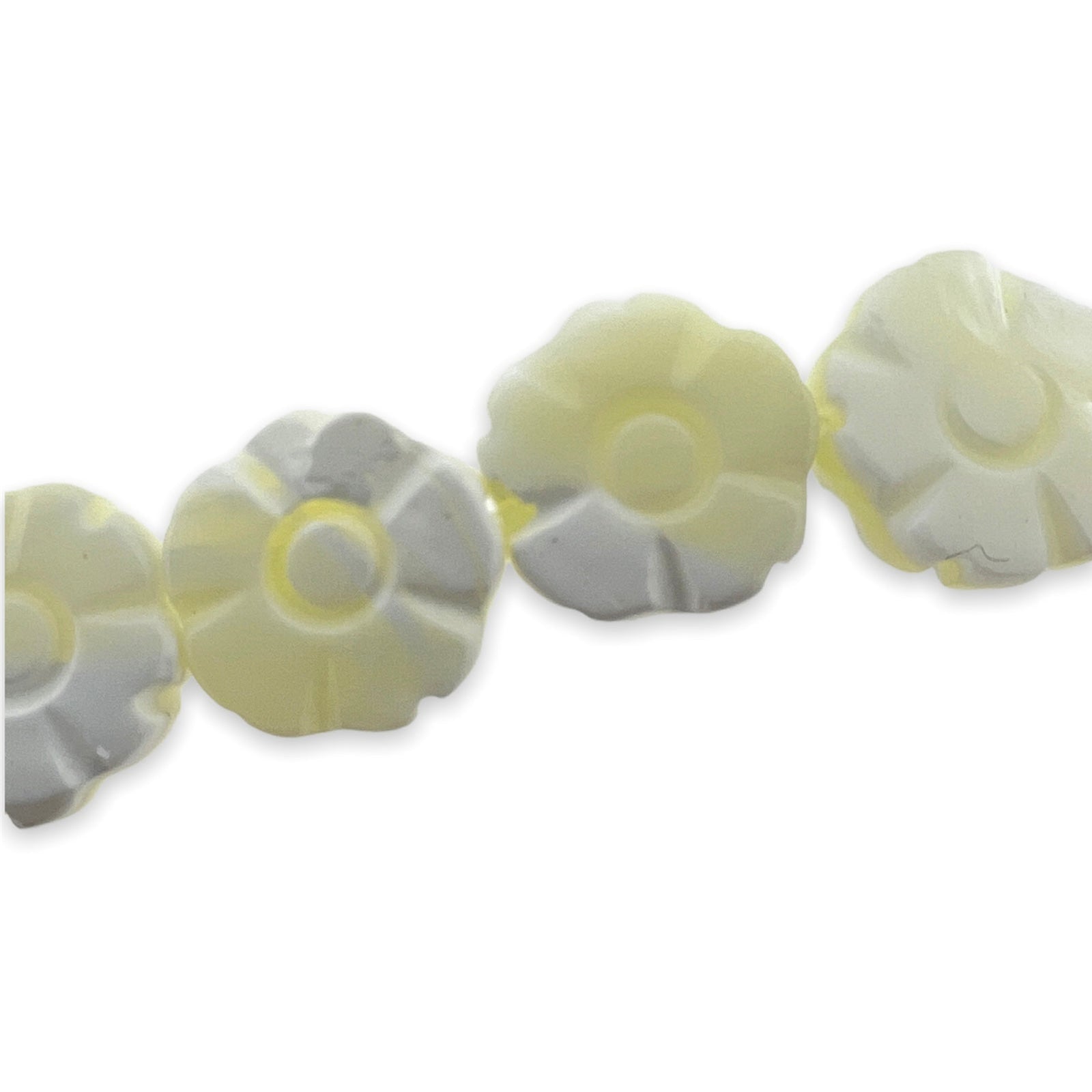 Zoetwaterschelp kraal Bloem parelmoer 11x4mm - per stuk-Kralen-Kraaltjes van Renate